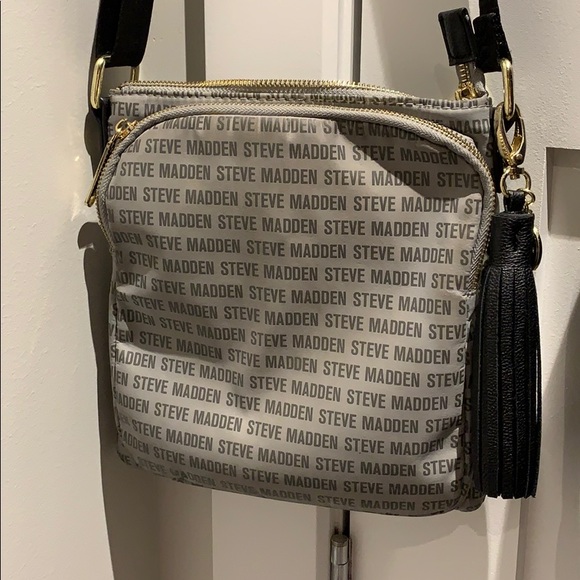 Steve Madden Crossbody - Picture 1 of 5